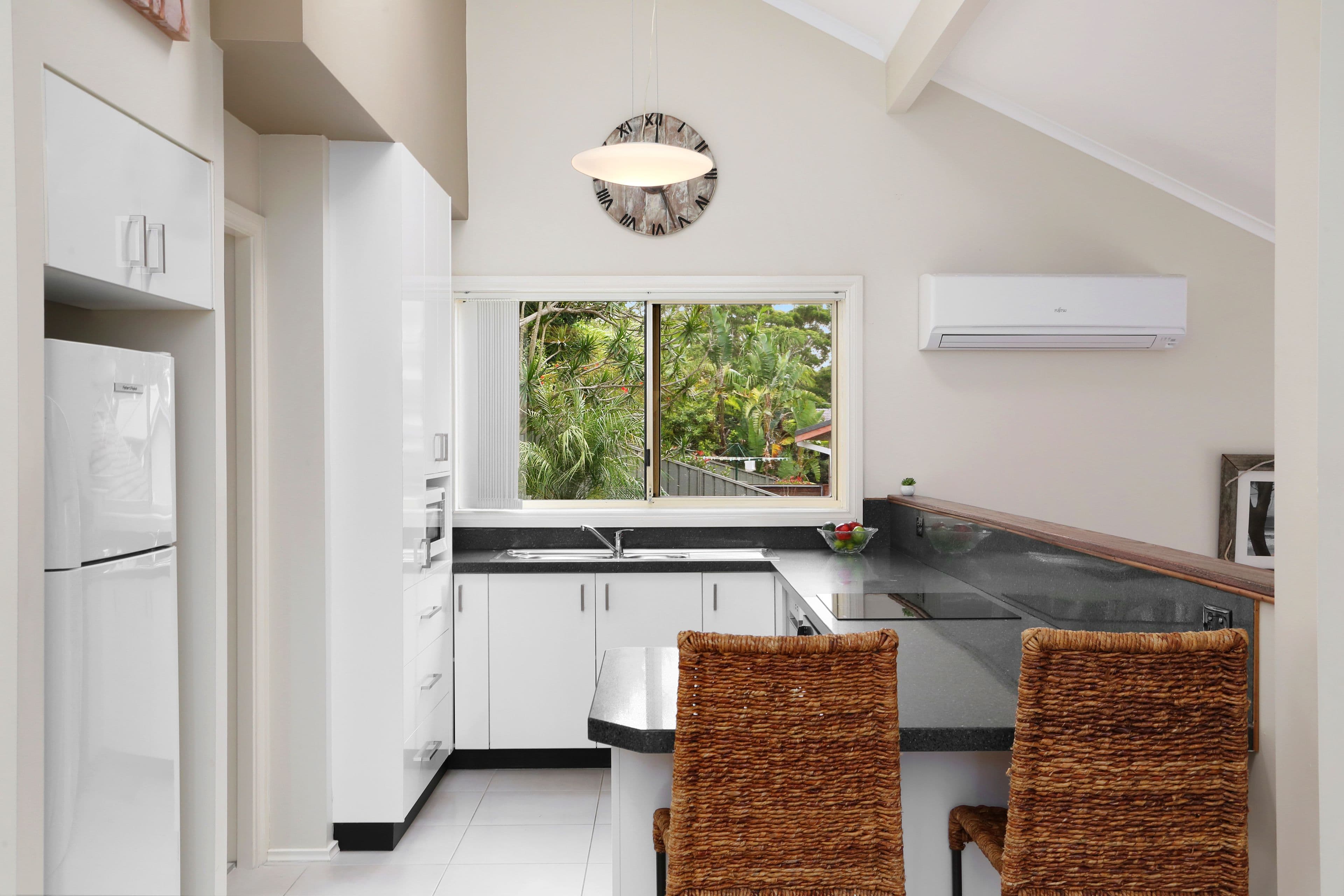 9 Hibiscus Avenue, North Avoca - Thumbnail 4
