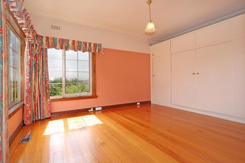 8 Winifred Street, OAKLEIGH EAST VIC 3166, Oakleigh East - Thumbnail 4