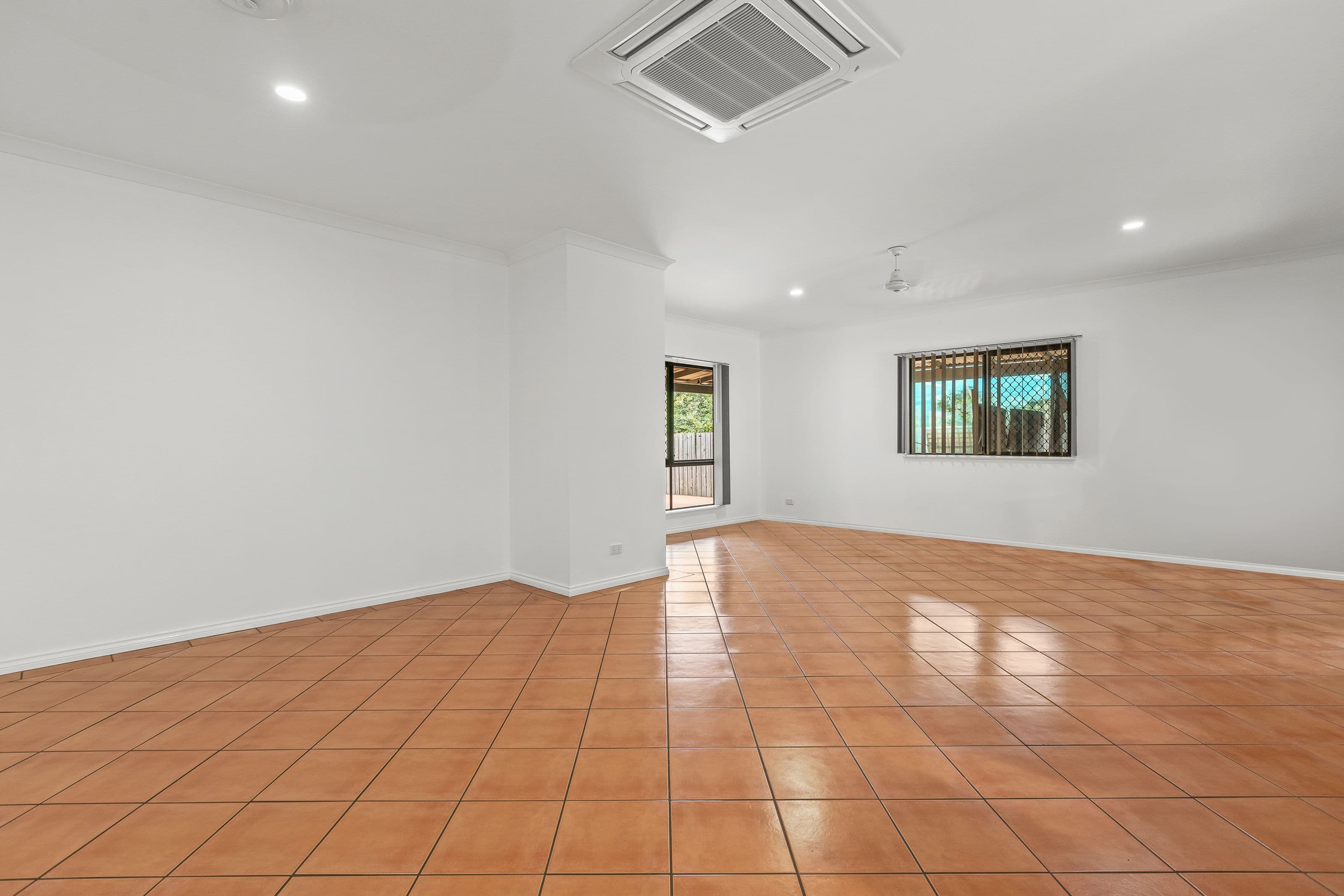 10 Dalgyte Road, Djugun WA 6725, Djugun - Thumbnail 7