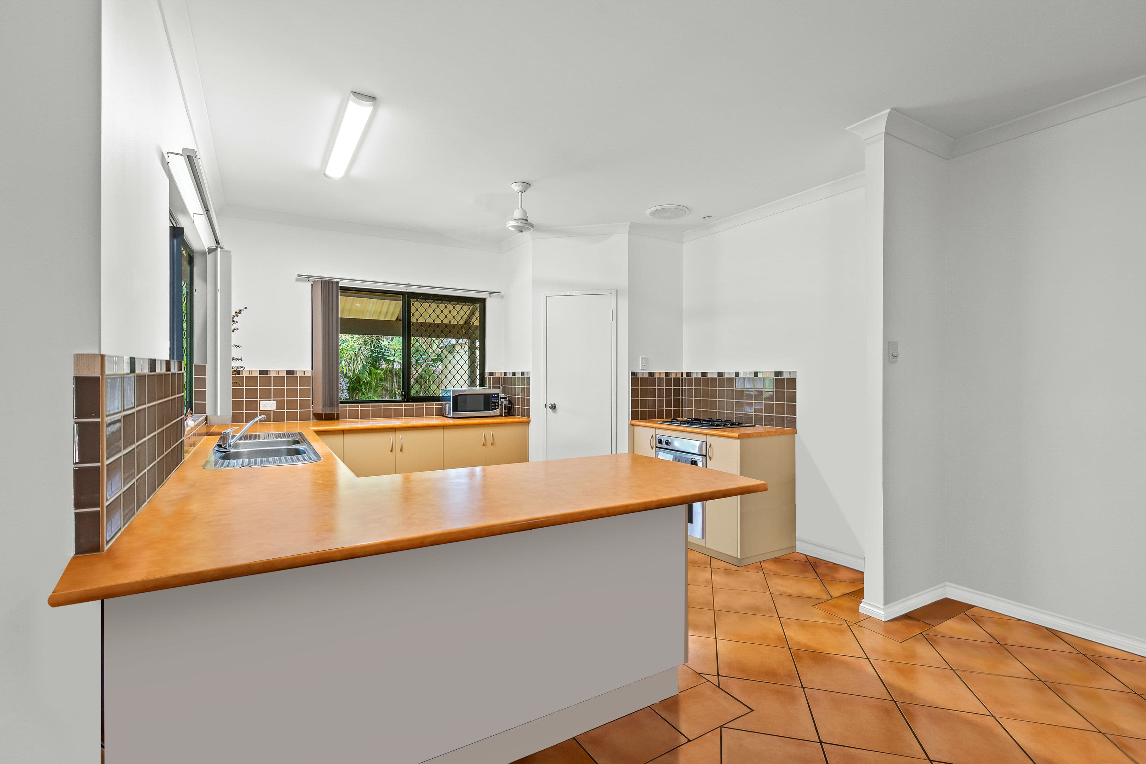 10 Dalgyte Road, Djugun WA 6725, Djugun - Thumbnail 8