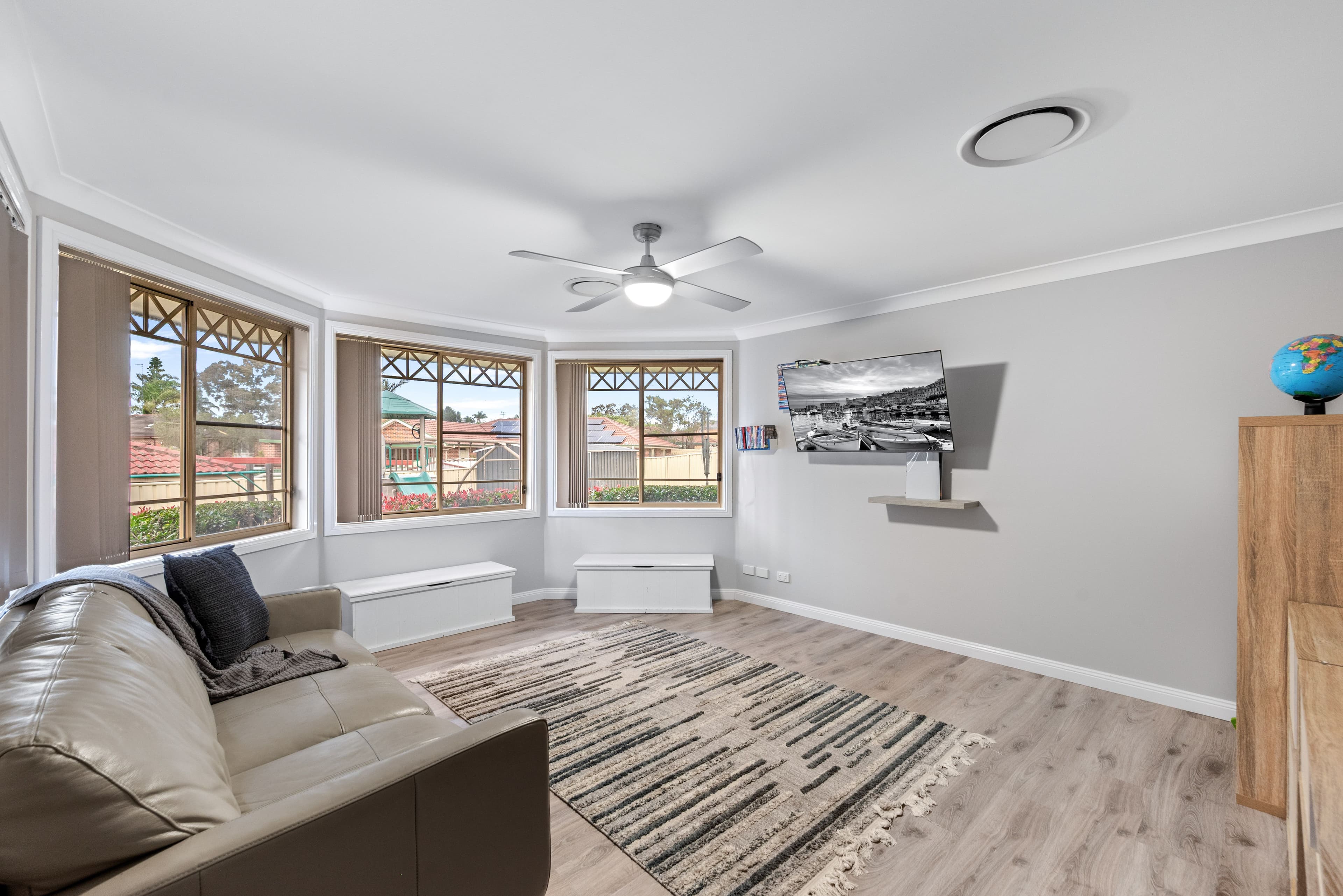 2 Naoi Place, Glenmore Park NSW 2745, Glenmore Park - Thumbnail 2