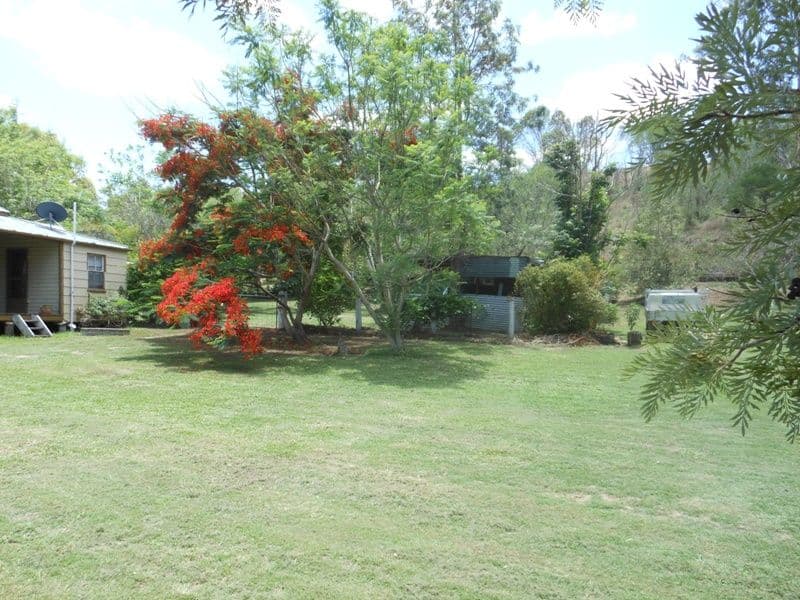 10 Esplanade Street, MOUNT PERRY QLD 4671, Mount Perry - Thumbnail 4