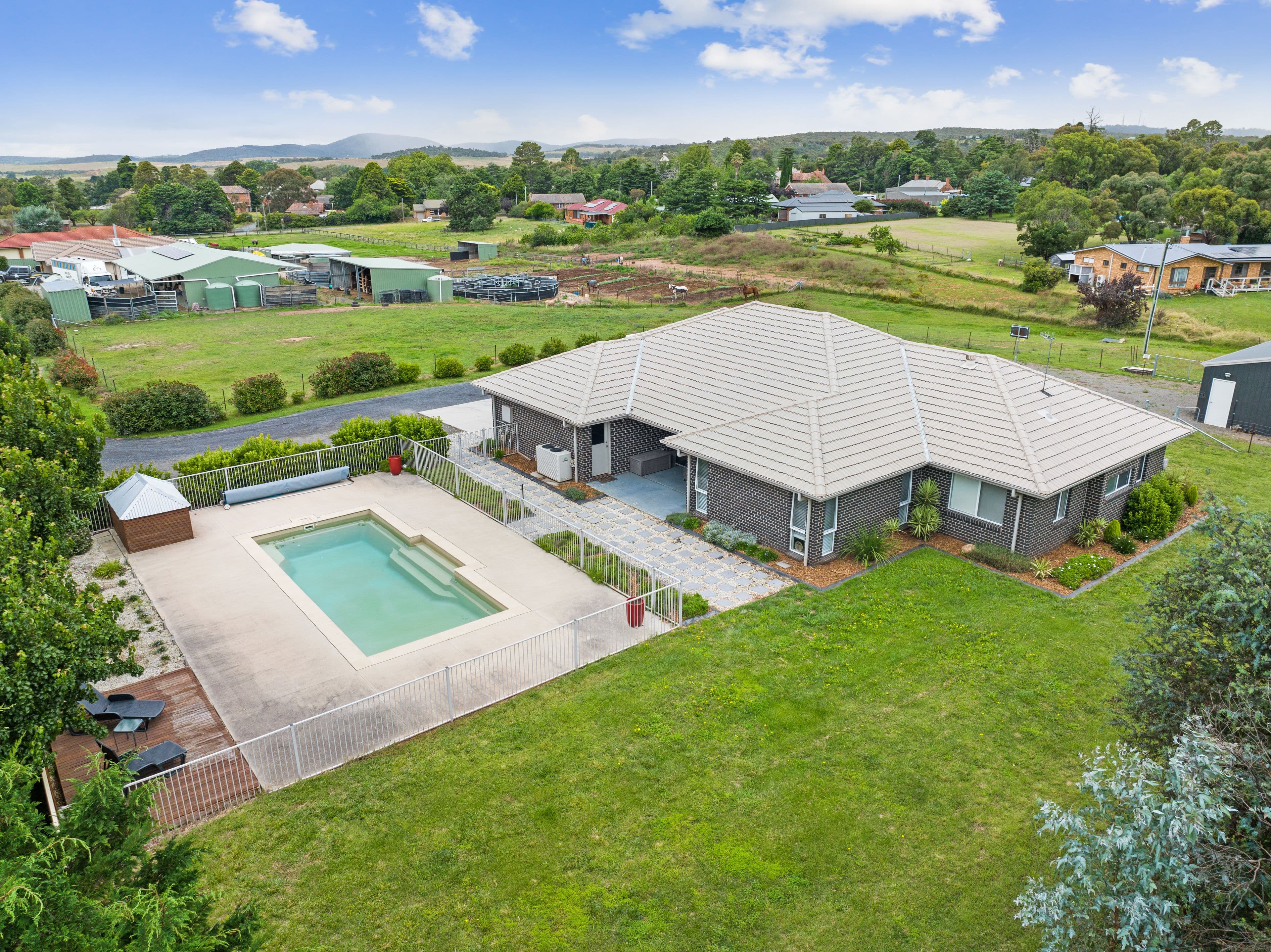 12 Racecourse Drive, Goulburn NSW 2580, Goulburn - Image 1