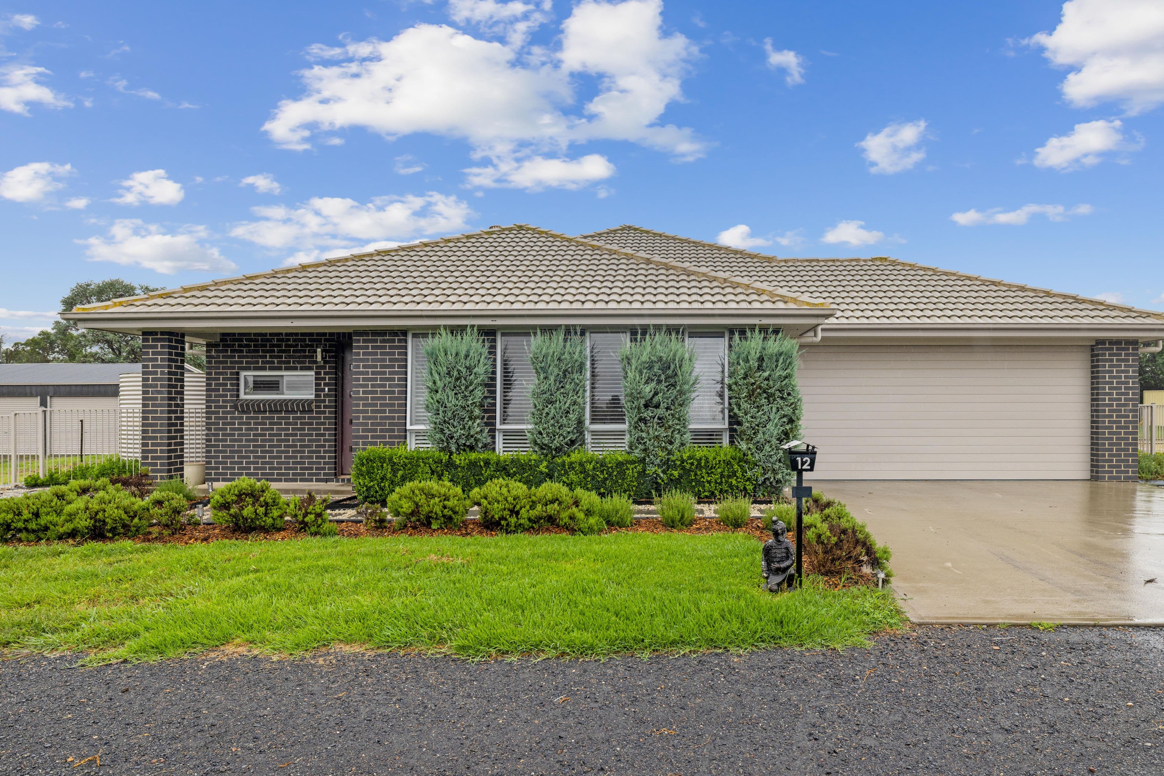 12 Racecourse Drive, Goulburn NSW 2580, Goulburn - Thumbnail 2