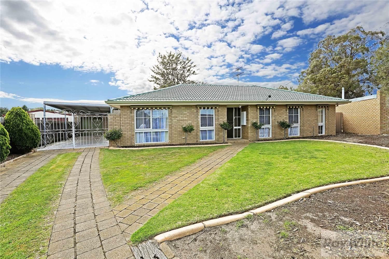 6 Anita Court, LARA VIC 3212, Lara - Image 1