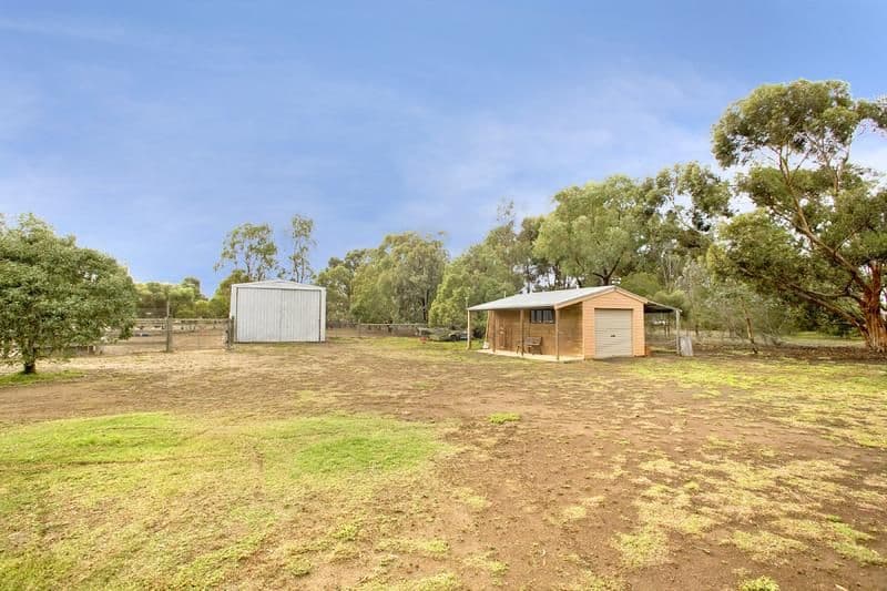 290 Flinders Avenue, LARA VIC 3212, Lara - Thumbnail 3