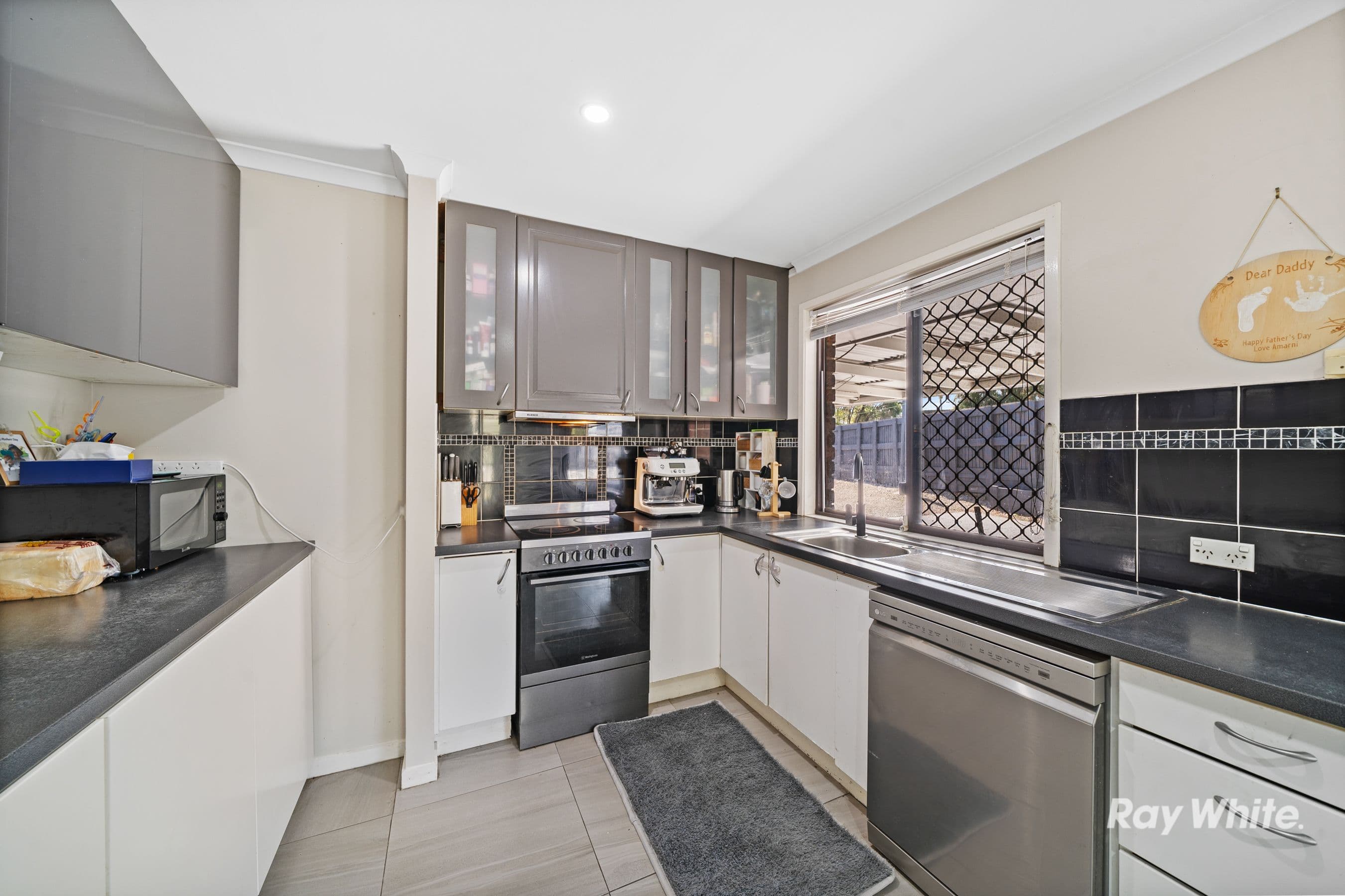 7 Dorsey Street, Crestmead QLD 4132, Crestmead - Thumbnail 2