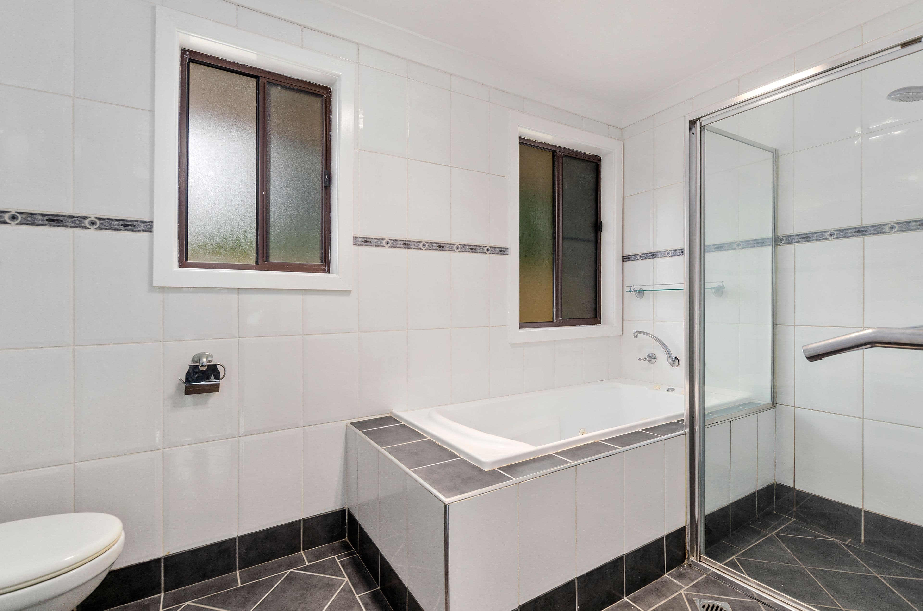 10 Telopea Road, Hill Top - Thumbnail 6