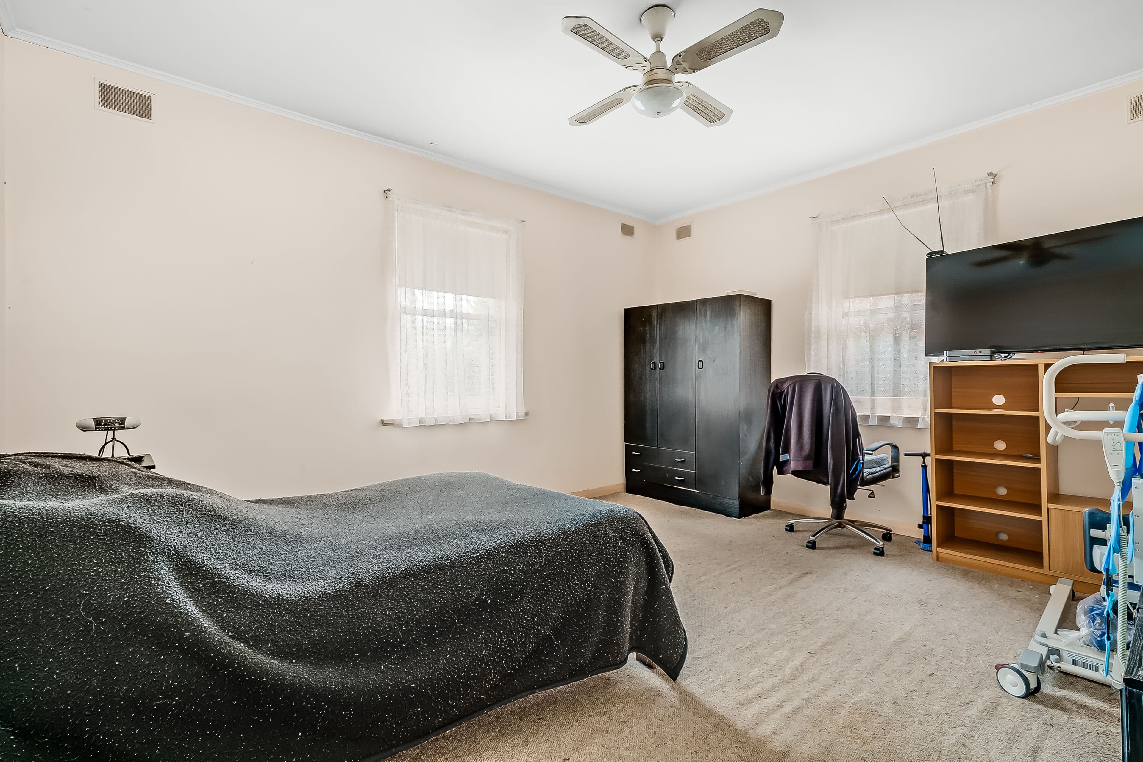 26 Meredith Avenue, Glengowrie SA 5044, Glengowrie - Thumbnail 5