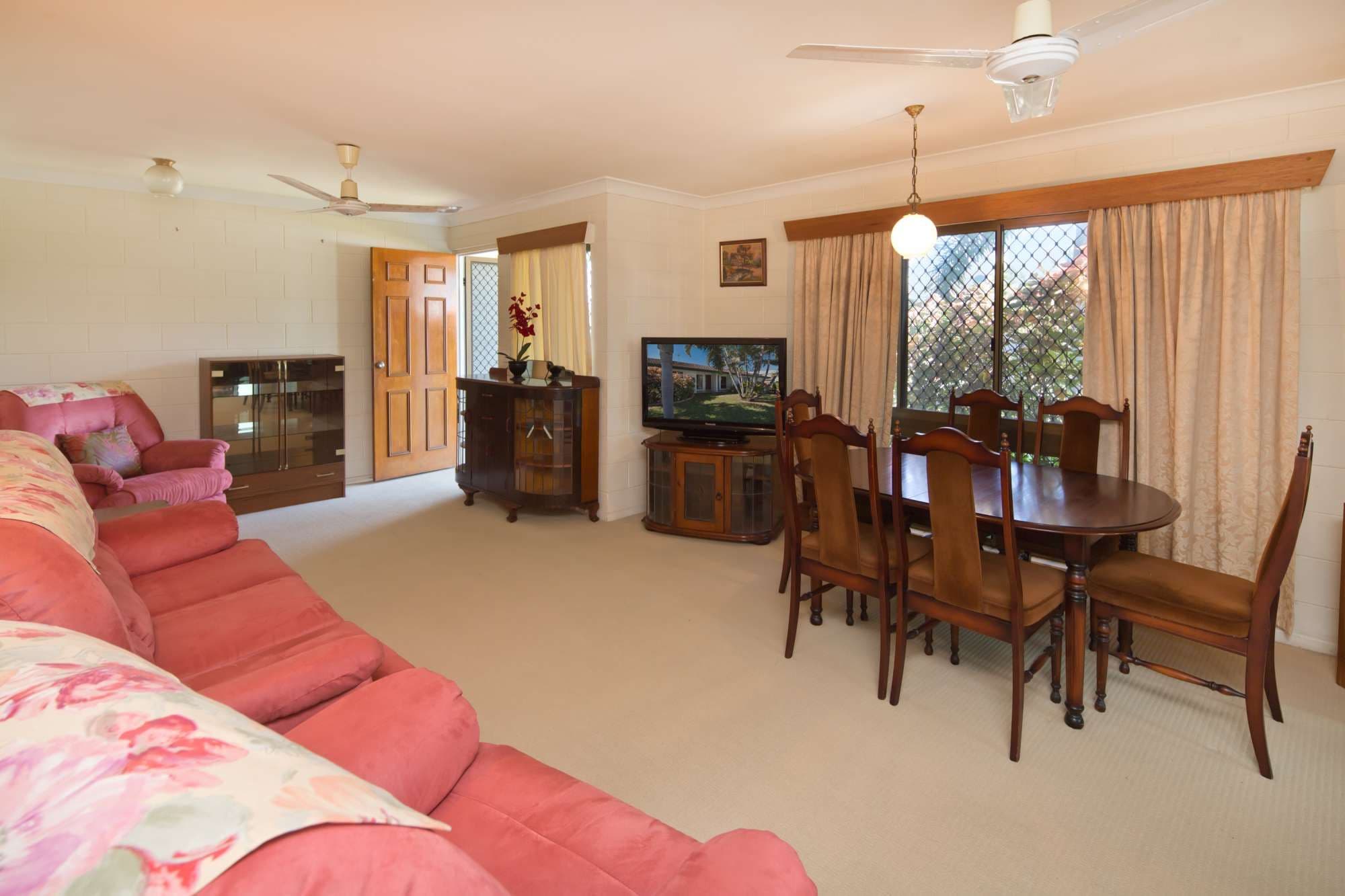 7 Oxford Street, HYDE PARK QLD 4812, Bowral - Thumbnail 2