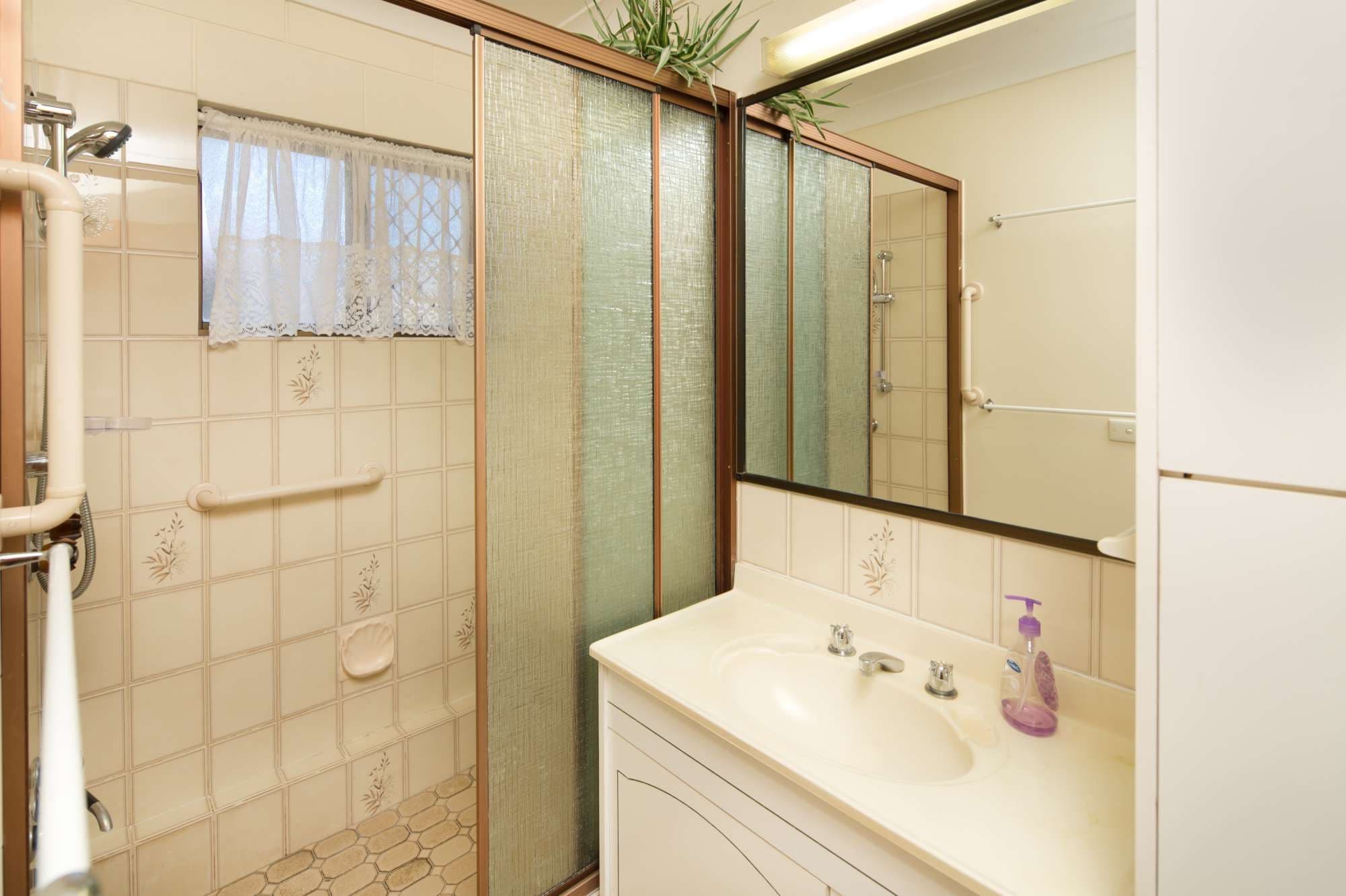 7 Oxford Street, HYDE PARK QLD 4812, Bowral - Thumbnail 6