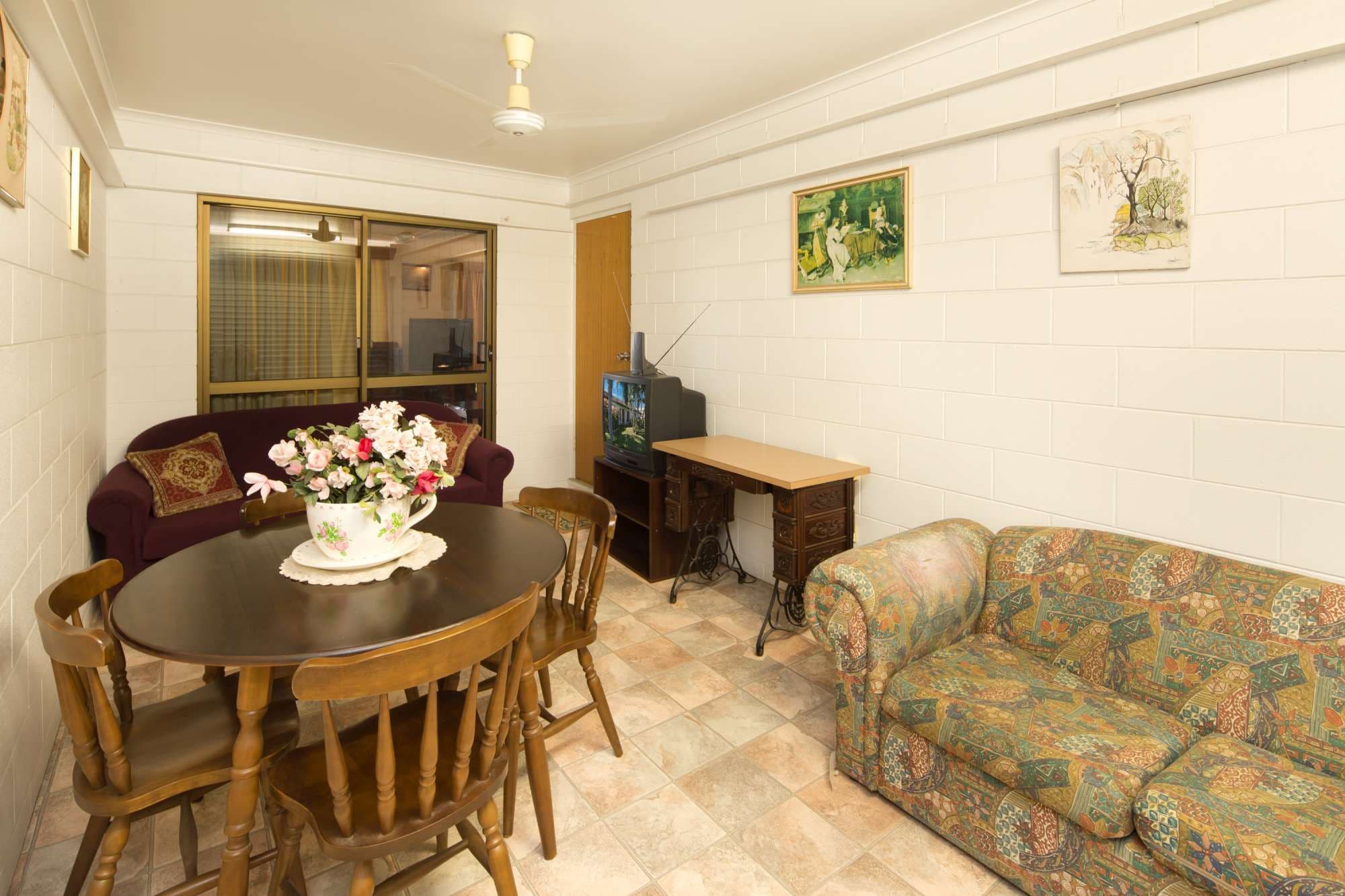 7 Oxford Street, HYDE PARK QLD 4812, Bowral - Thumbnail 7