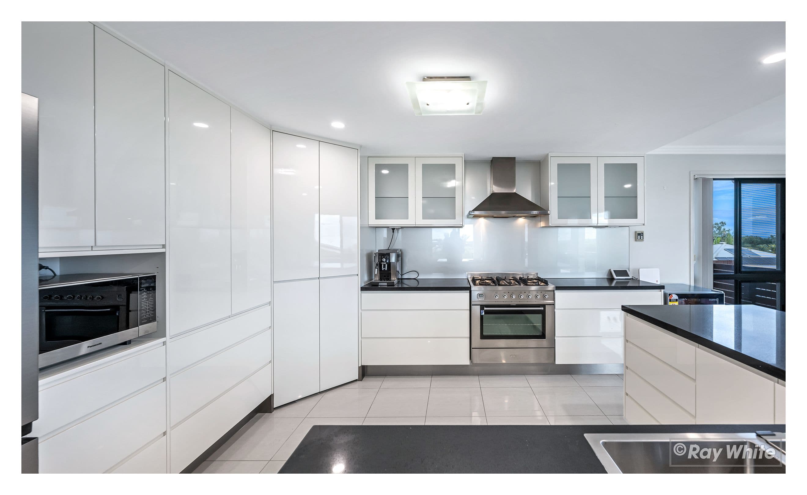 2 Kenmare Court, Norman Gardens QLD 4701, Norman Gardens - Thumbnail 4