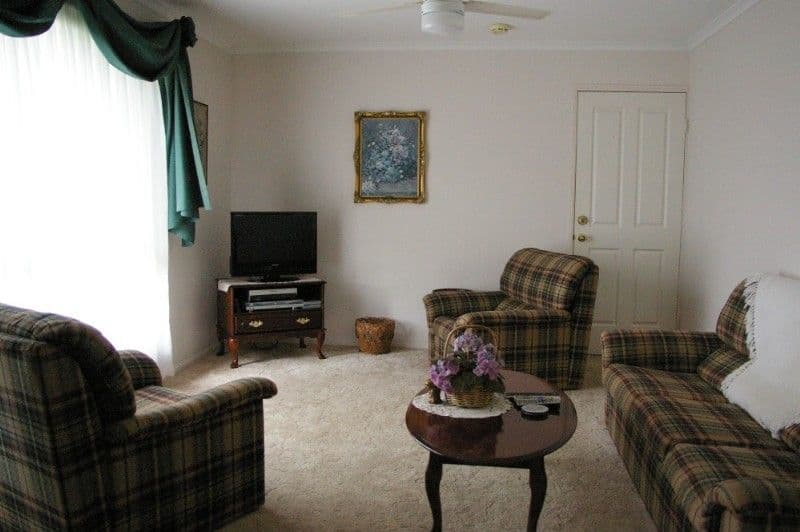 28 Spencer Avenue, DECEPTION BAY QLD 4508, Deception Bay - Thumbnail 2
