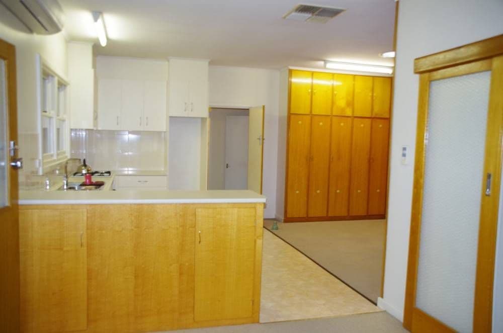 61 Twentieth Street, Renmark SA 5341, Renmark - Thumbnail 4