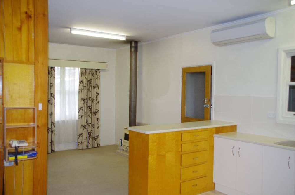 61 Twentieth Street, Renmark SA 5341, Renmark - Thumbnail 5
