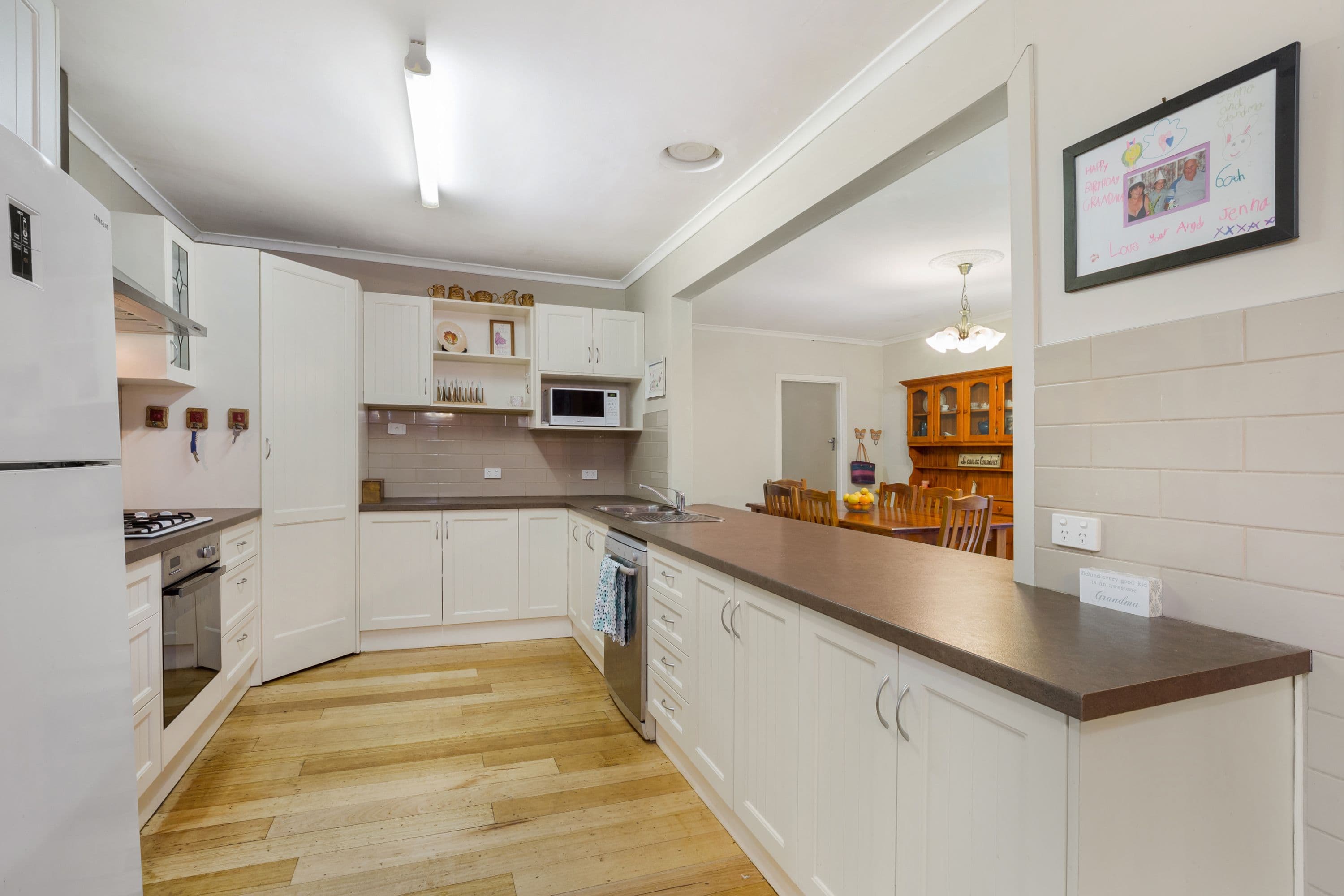 24 Roberts Street, Ferntree Gully VIC 3156, Ferntree Gully - Thumbnail 2