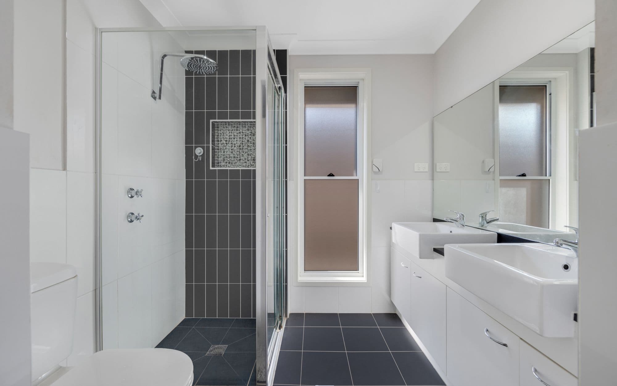 8 Fig Court, Cranbourne North - Thumbnail 8