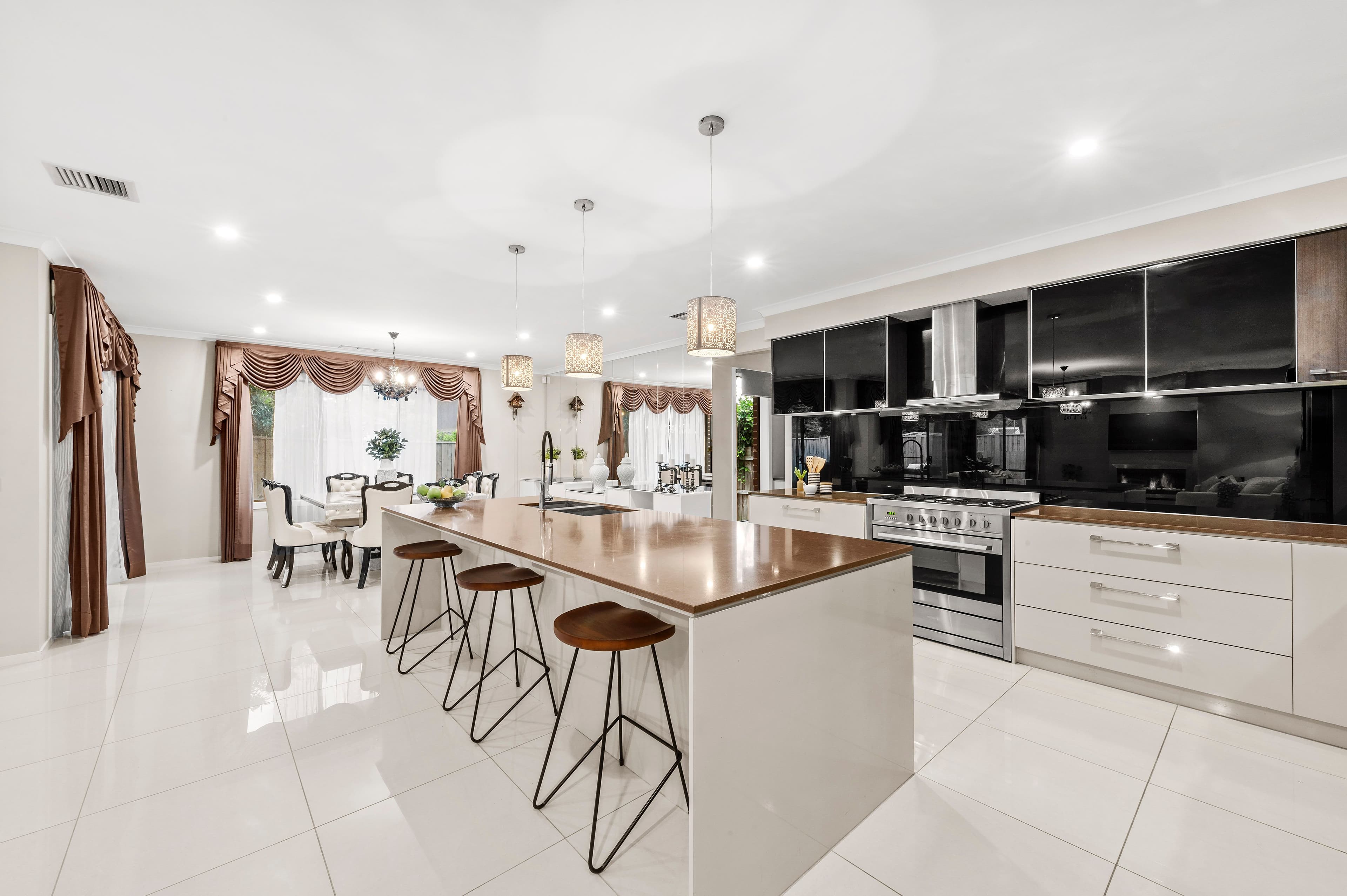 8 Chesterfield Court, Wantirna VIC 3152, Wantirna - Thumbnail 4