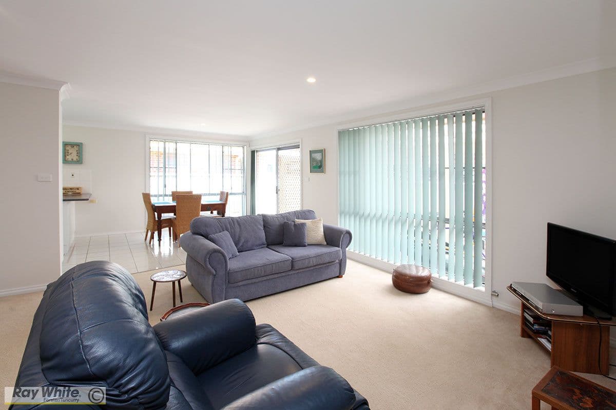 2 Commodore Place, Tuncurry NSW 2428, Tuncurry - Thumbnail 4