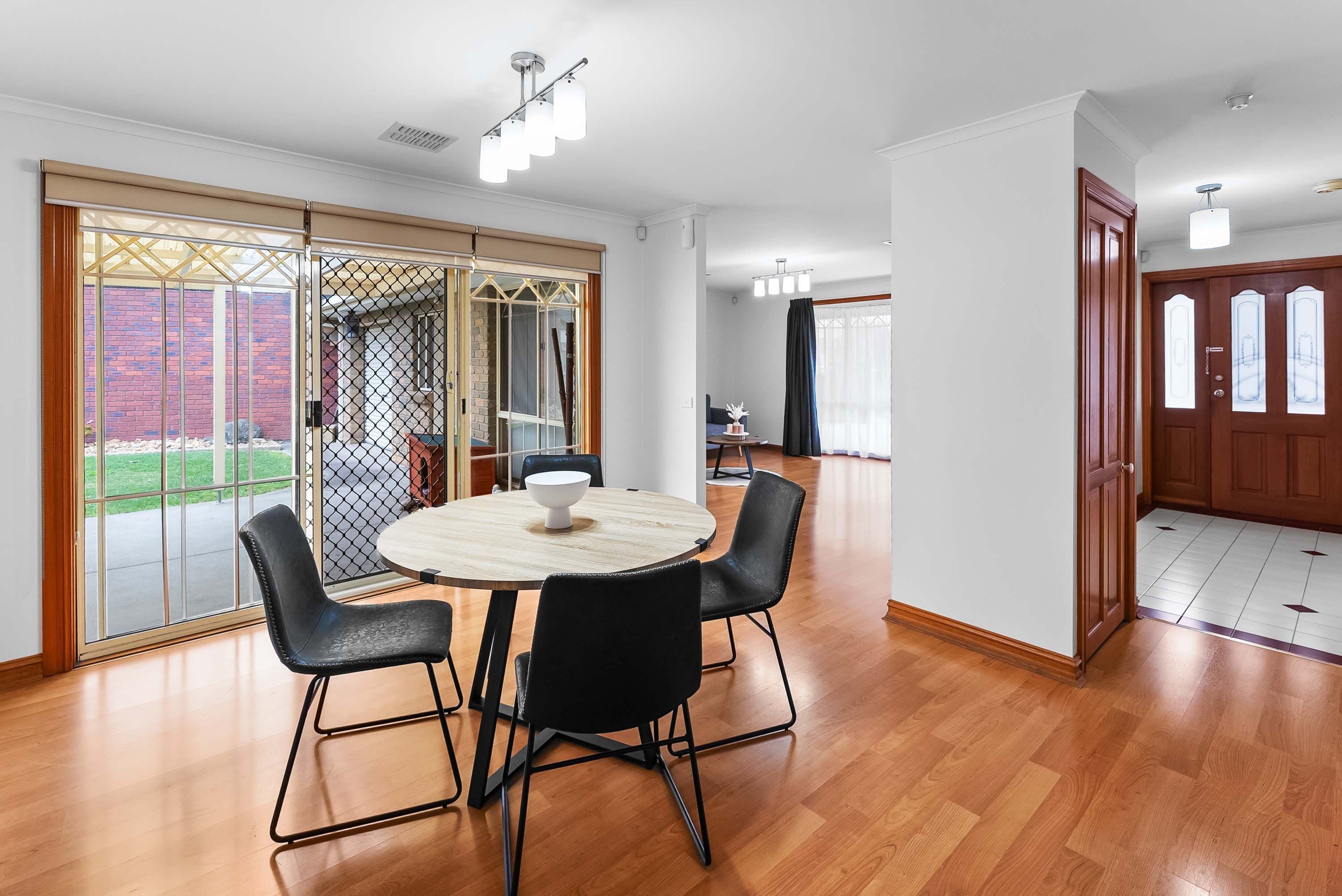 8 Carling Court, Altona Meadows VIC 3028, Altona Meadows - Thumbnail 5
