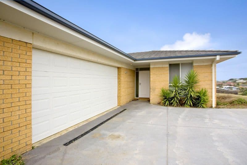 7 Hillcrest Court, HIGHTON VIC 3216, Highton - Image 1