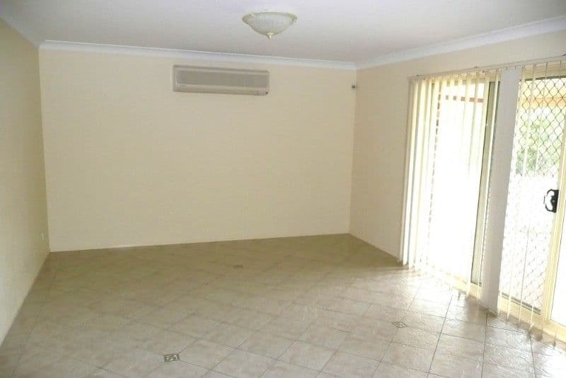 6 Crestleigh Close, WOONGARRAH NSW 2259, Woongarrah - Thumbnail 4