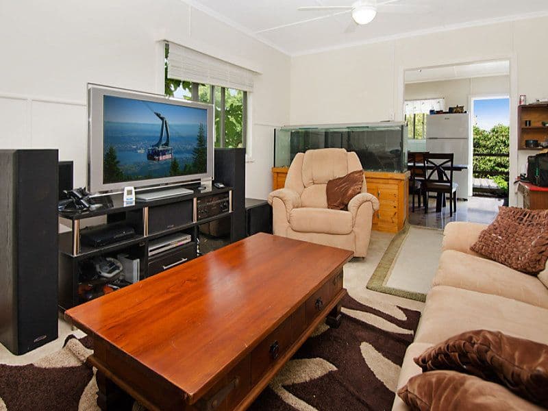 38 Avison Street, MOOROOKA QLD 4105, Moorooka - Image 1