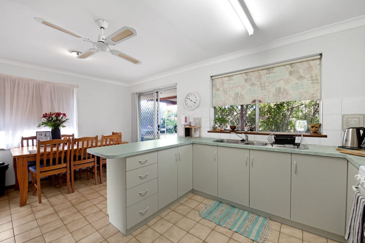 16 Fuller Street, Bluff Point WA 6530, Bluff Point - Thumbnail 4