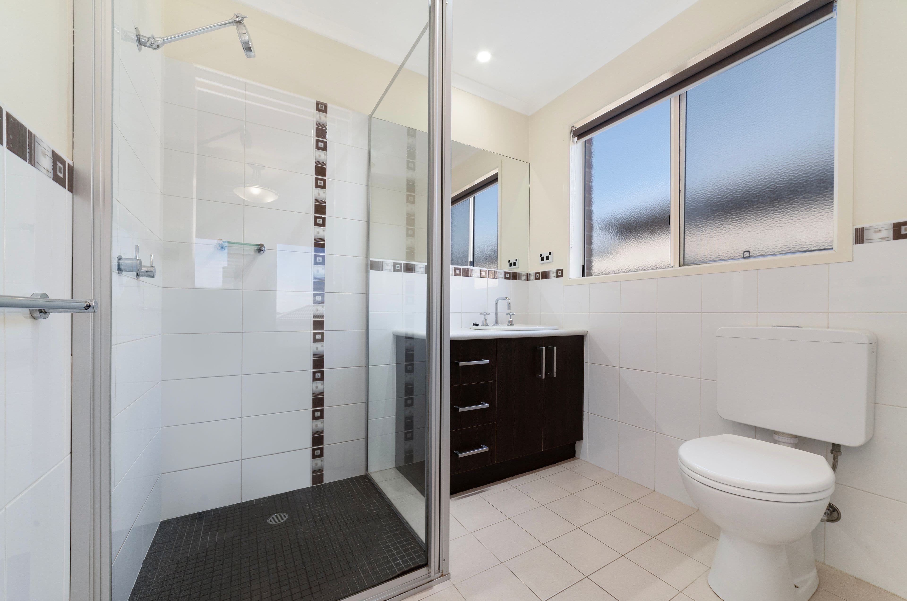 15 Adriana Crescent, Warrnambool VIC 3280, Warrnambool - Thumbnail 7