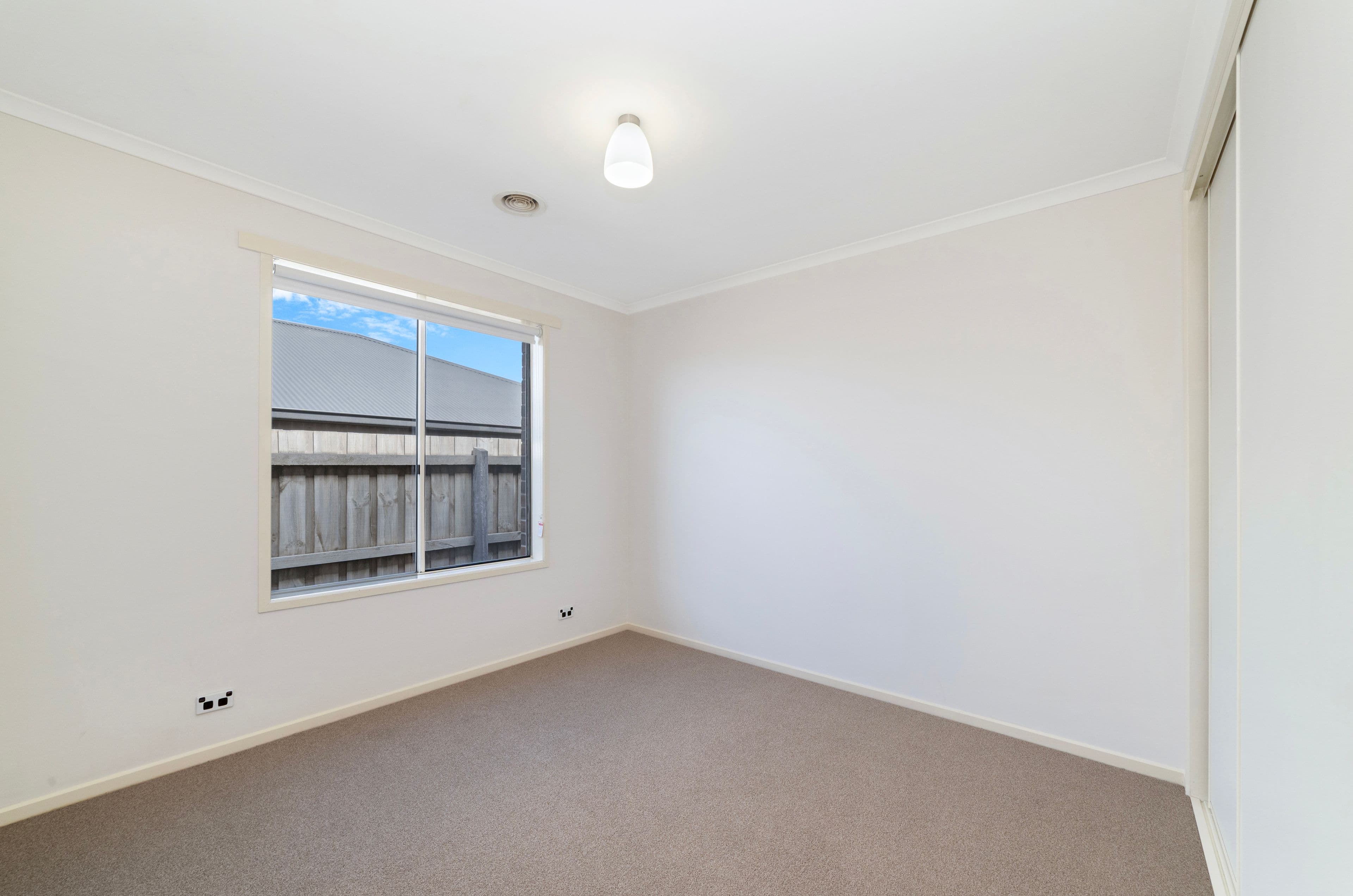 15 Adriana Crescent, Warrnambool VIC 3280, Warrnambool - Thumbnail 8