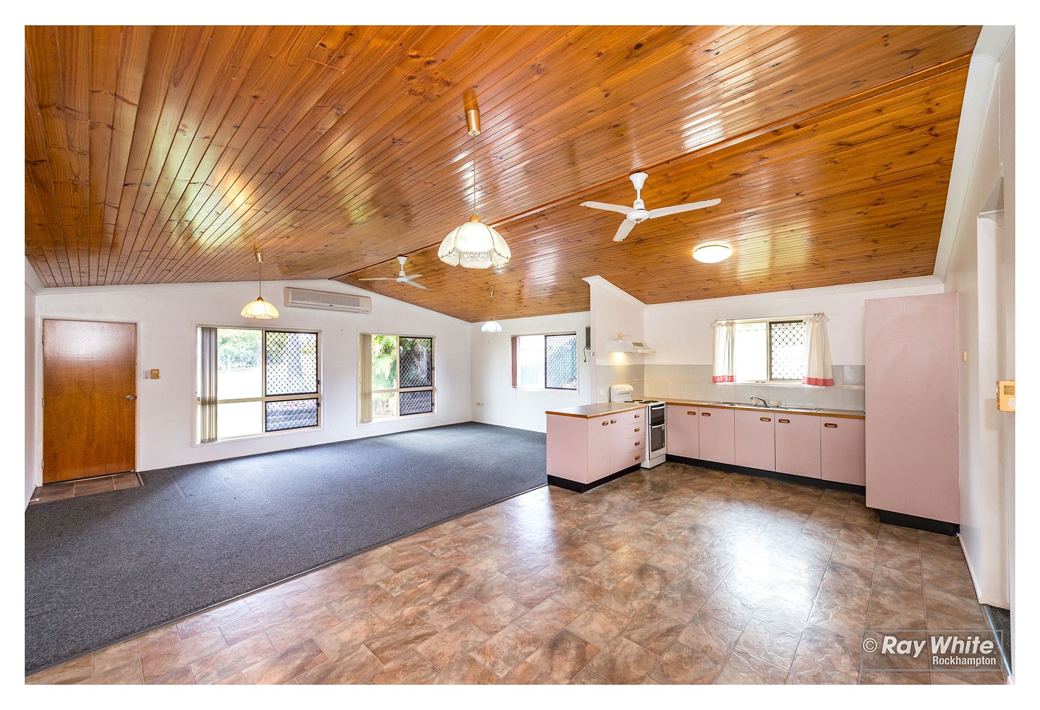 2 Wafer Court, Norman Gardens QLD 4701, Norman Gardens - Thumbnail 2