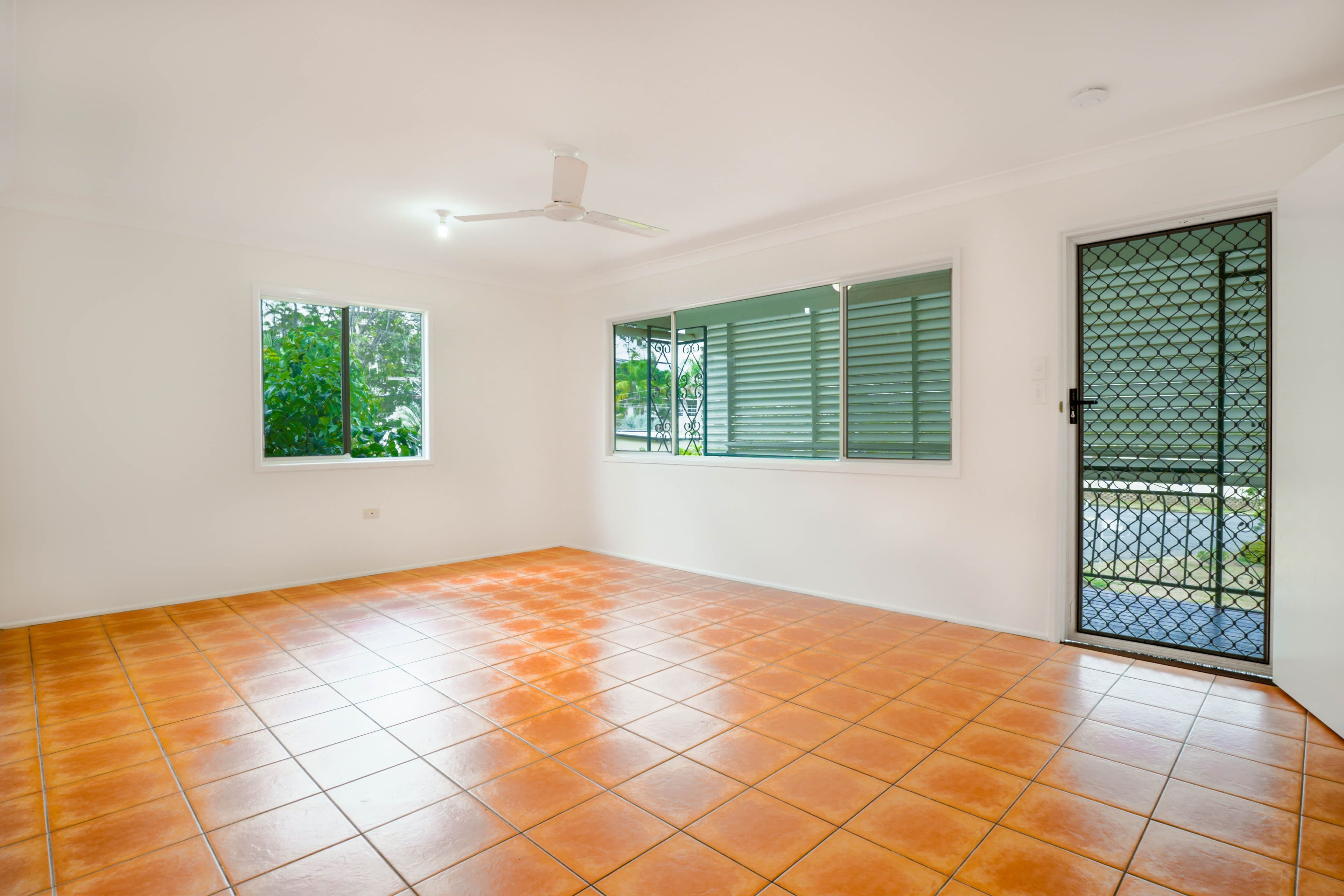 12 Patrick Street, West Gladstone QLD 4680, West Gladstone - Thumbnail 4