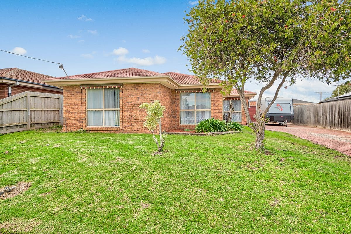 8 Glenbourne Road, Cranbourne VIC 3977, Cranbourne - Thumbnail 4