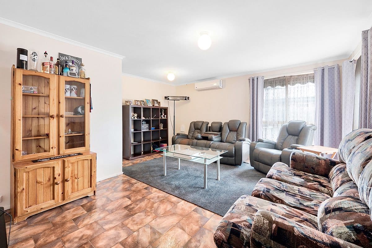 8 Glenbourne Road, Cranbourne VIC 3977, Cranbourne - Thumbnail 5
