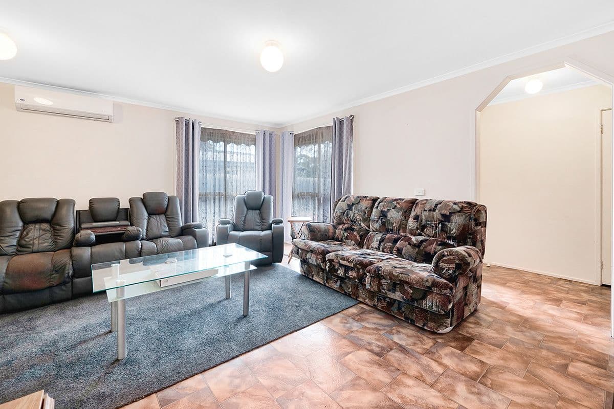 8 Glenbourne Road, Cranbourne VIC 3977, Cranbourne - Thumbnail 6