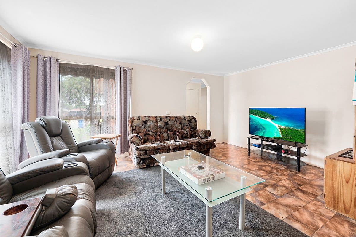8 Glenbourne Road, Cranbourne VIC 3977, Cranbourne - Thumbnail 8