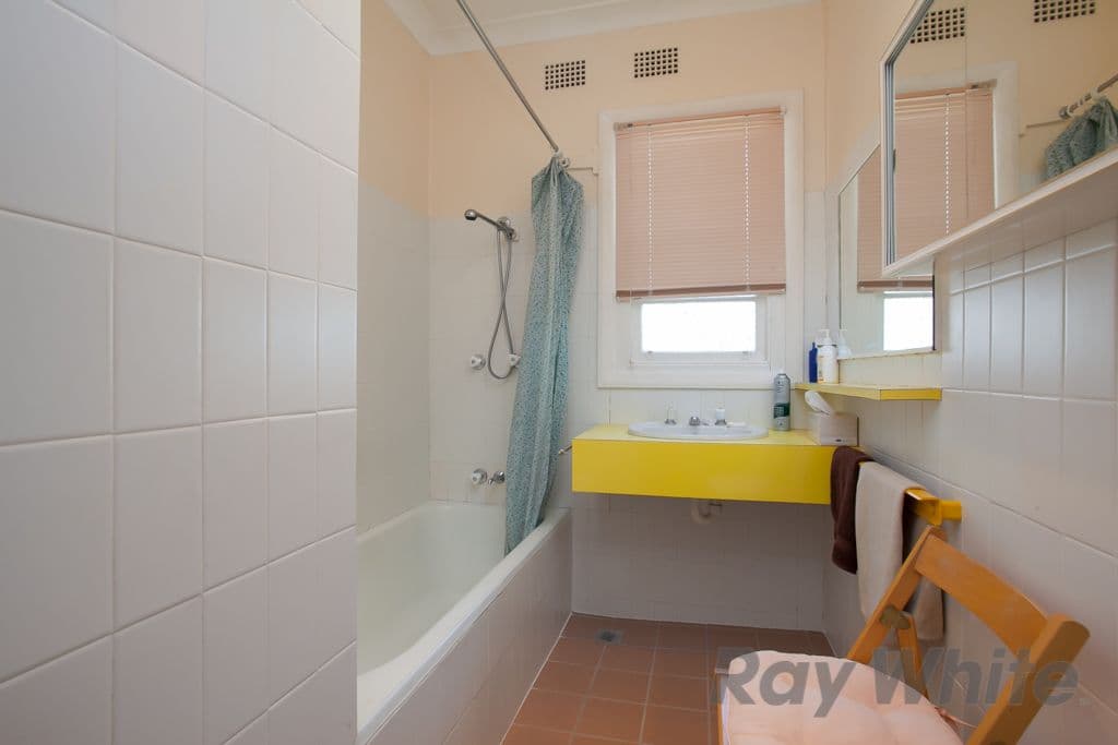16 Thornton Avenue, MAYFIELD WEST NSW 2304, Mayfield West - Thumbnail 4