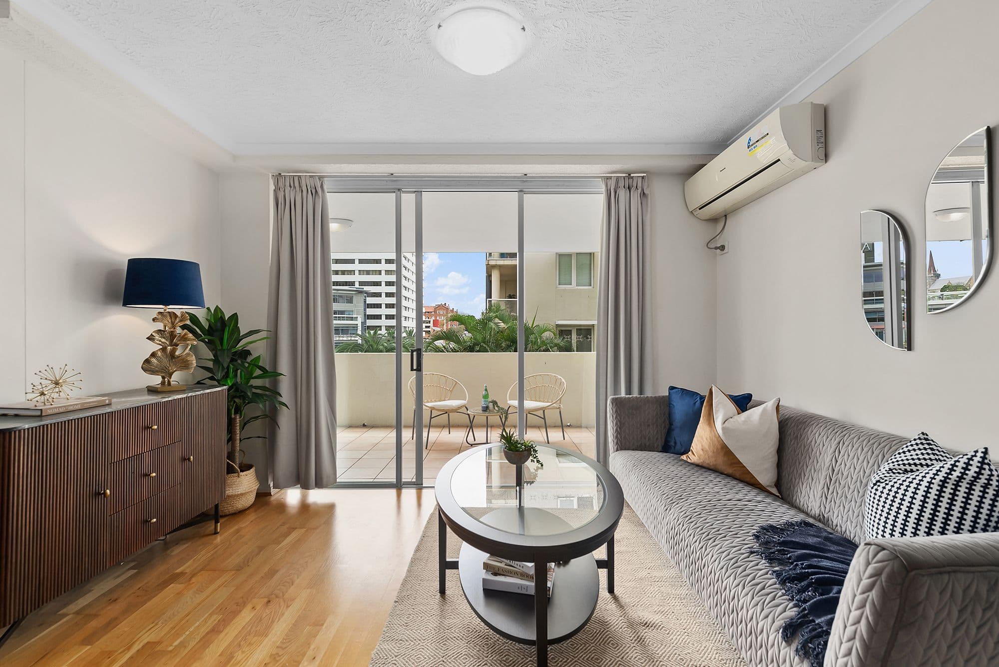 42 Manson Drive, Melton South VIC 3338, Melton South - Thumbnail 2