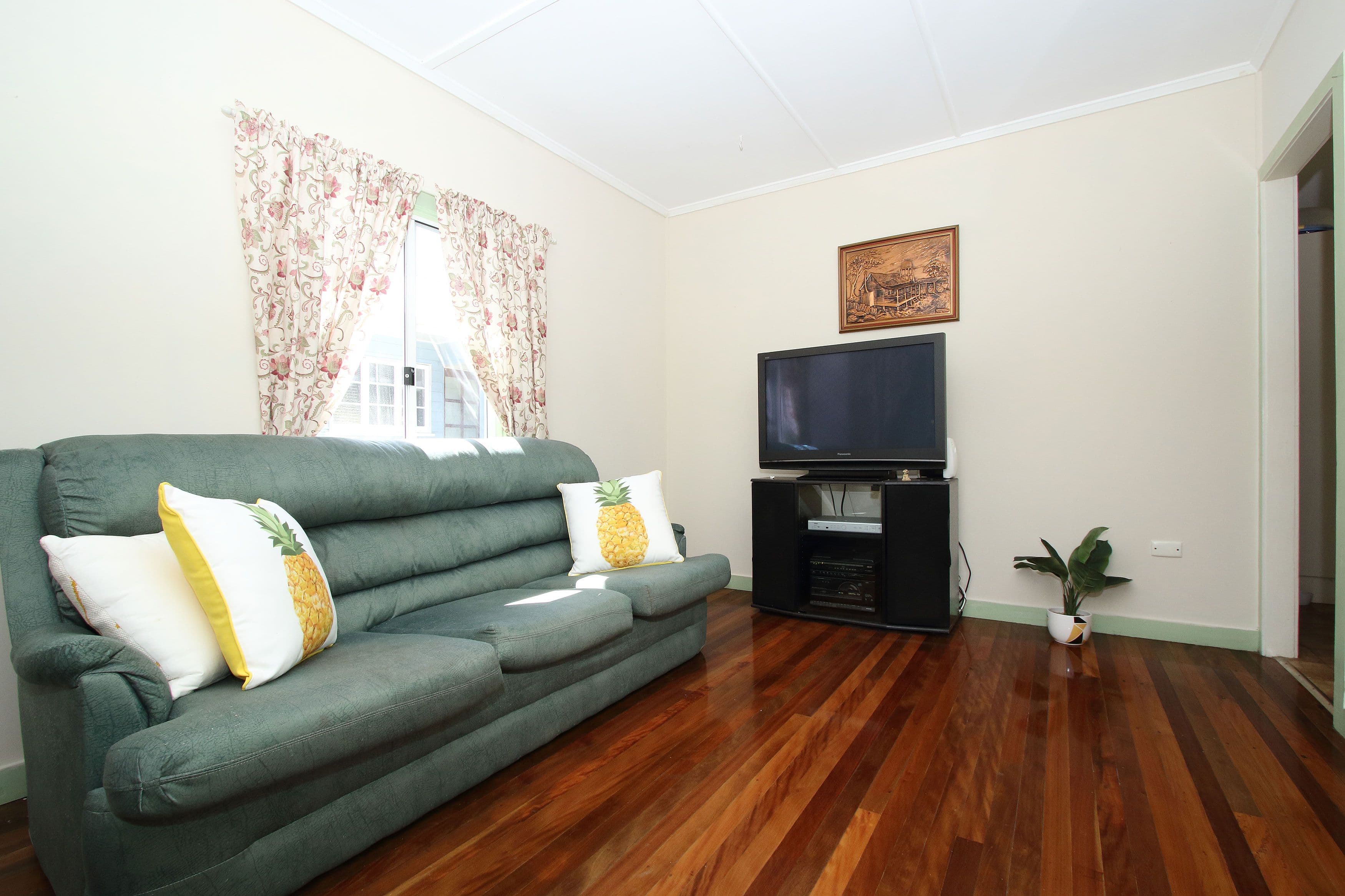 16 Corn Street, Holland Park West QLD 4121, Holland Park West - Thumbnail 6