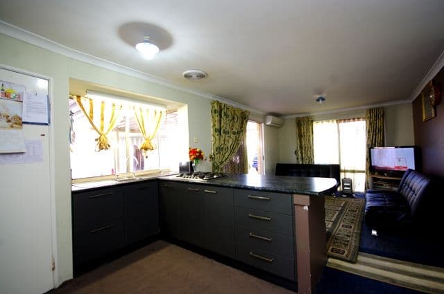 21 River Fig Place, ALEXANDER HEIGHTS WA 6064, Alexander Heights - Thumbnail 5