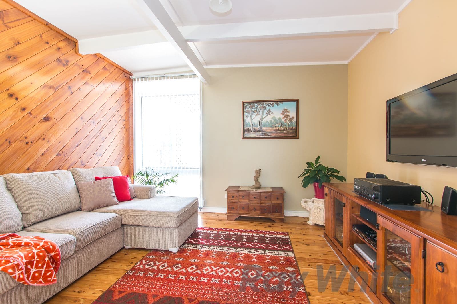 15 Morton Parade, Rankin Park - Thumbnail 5
