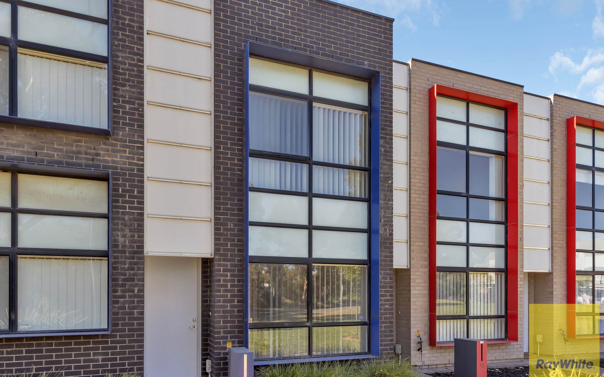 21 Derby Lane, St Clair SA 5011, St Clair - Thumbnail 2
