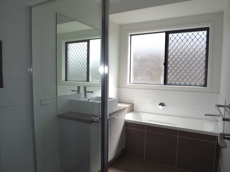 37 Wolseley Way, Upper Coomera QLD 4209, Upper Coomera - Thumbnail 7