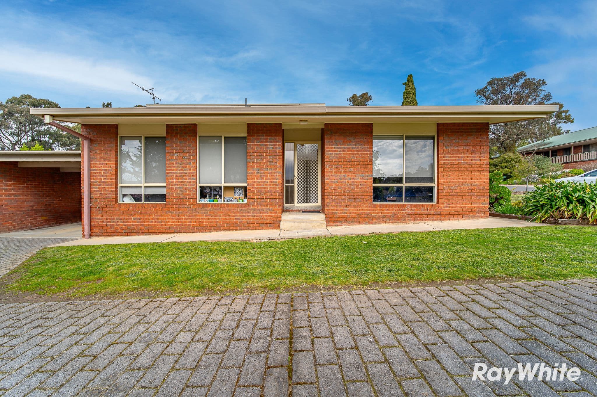 9 Akoonah Drive, Golden Square VIC 3555, Golden Square - Image 1
