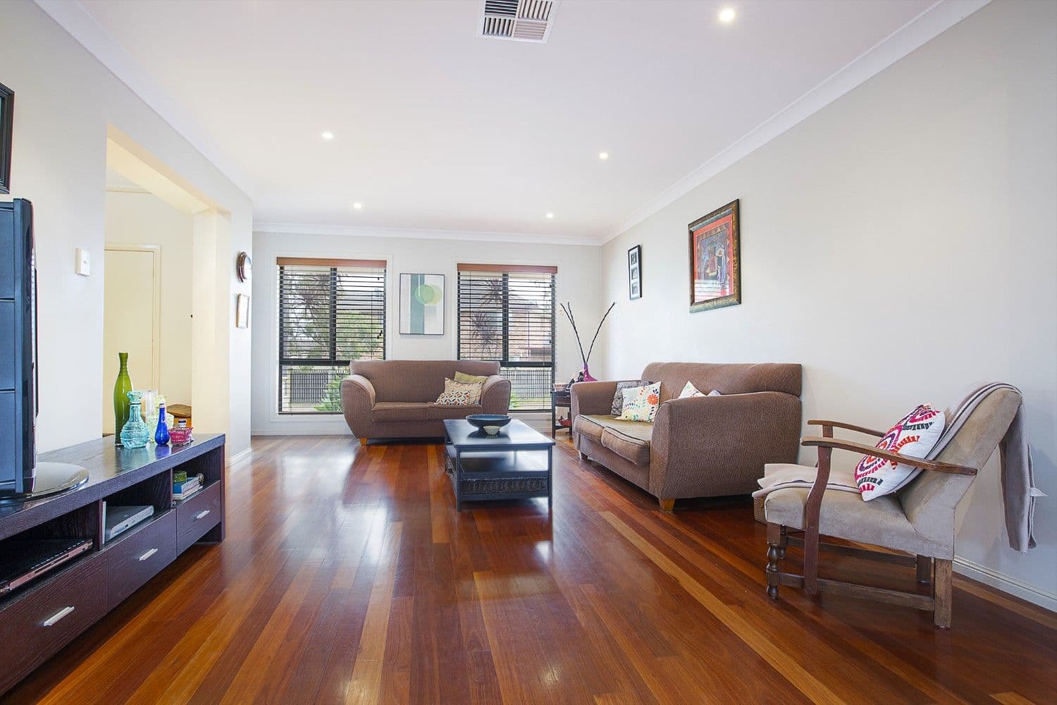 133 Ridgetop Drive, Glenmore Park - Thumbnail 3