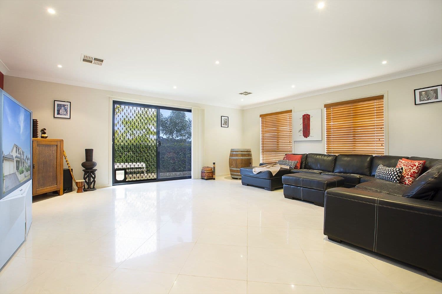 133 Ridgetop Drive, Glenmore Park - Thumbnail 6
