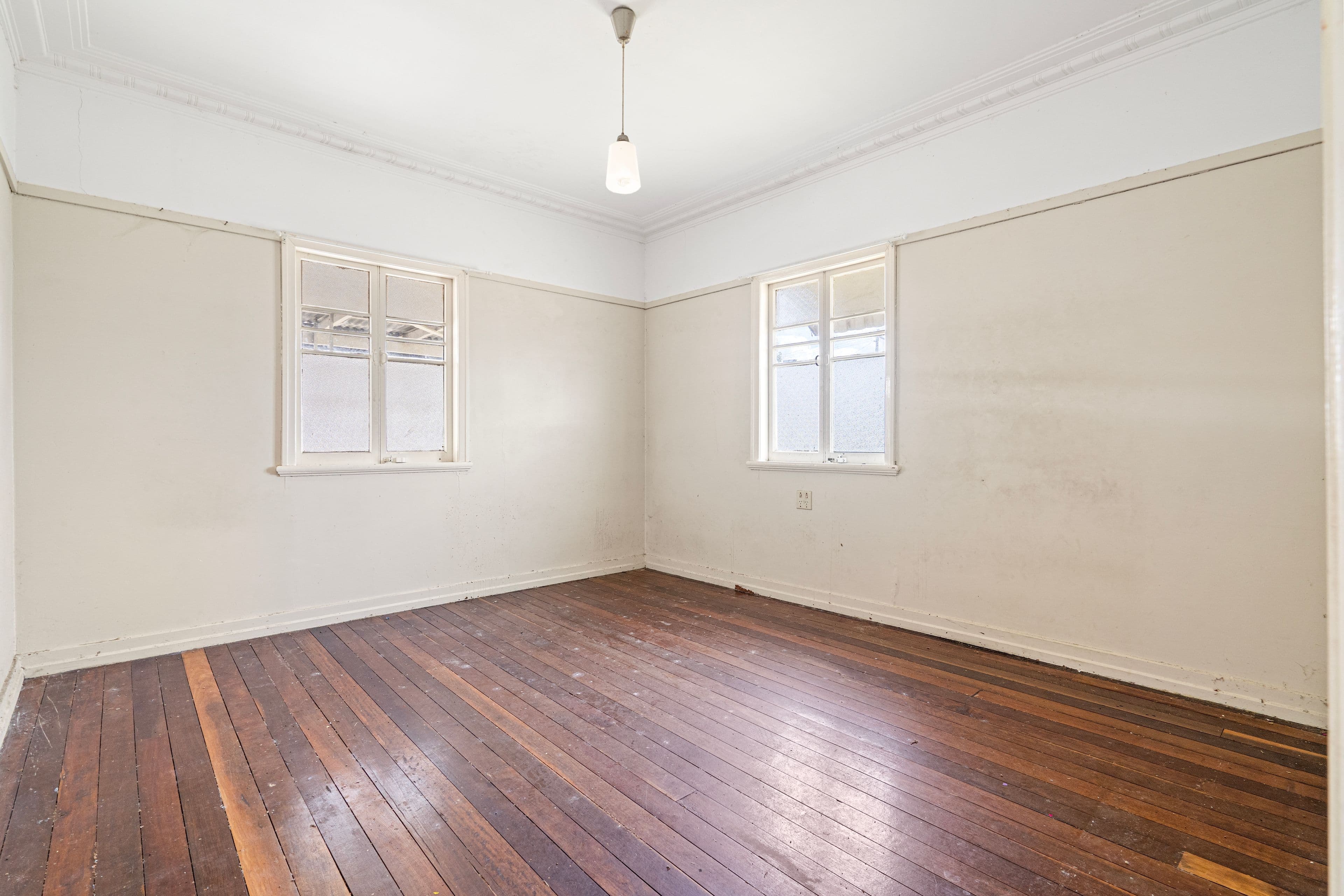 8 Wilkinson Street, Booval QLD 4304, Booval - Thumbnail 4