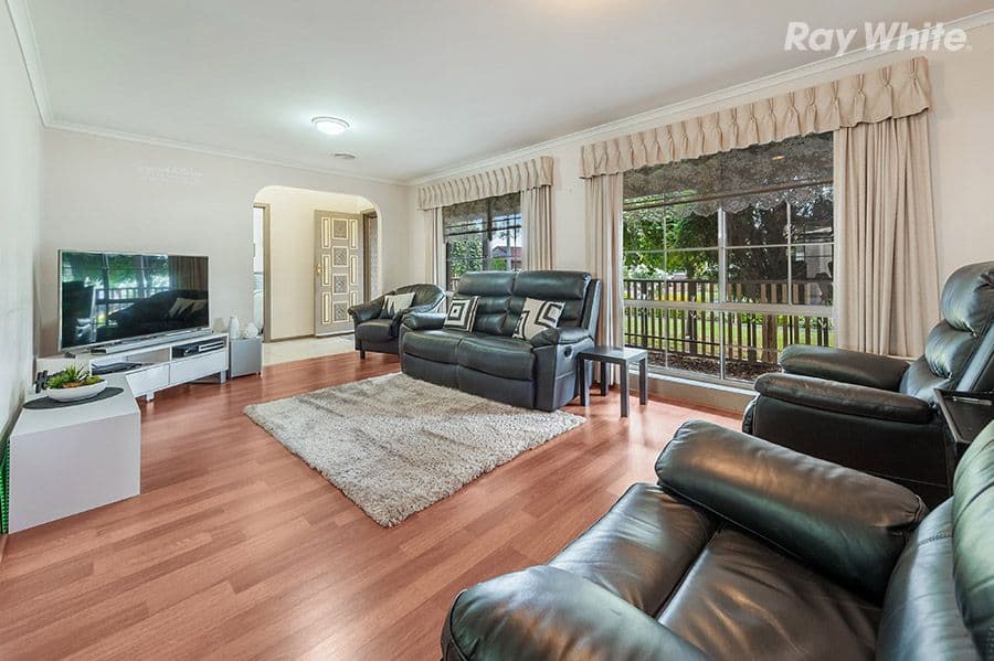 15 Westleigh Court, Mill Park VIC 3082, Mill Park - Thumbnail 2
