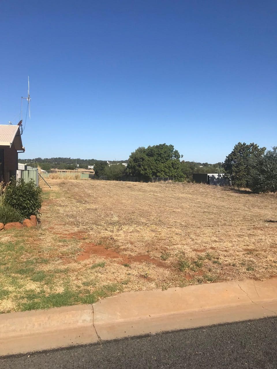 37 Blaxland Street, Parkes NSW 2870, Parkes - Image 1